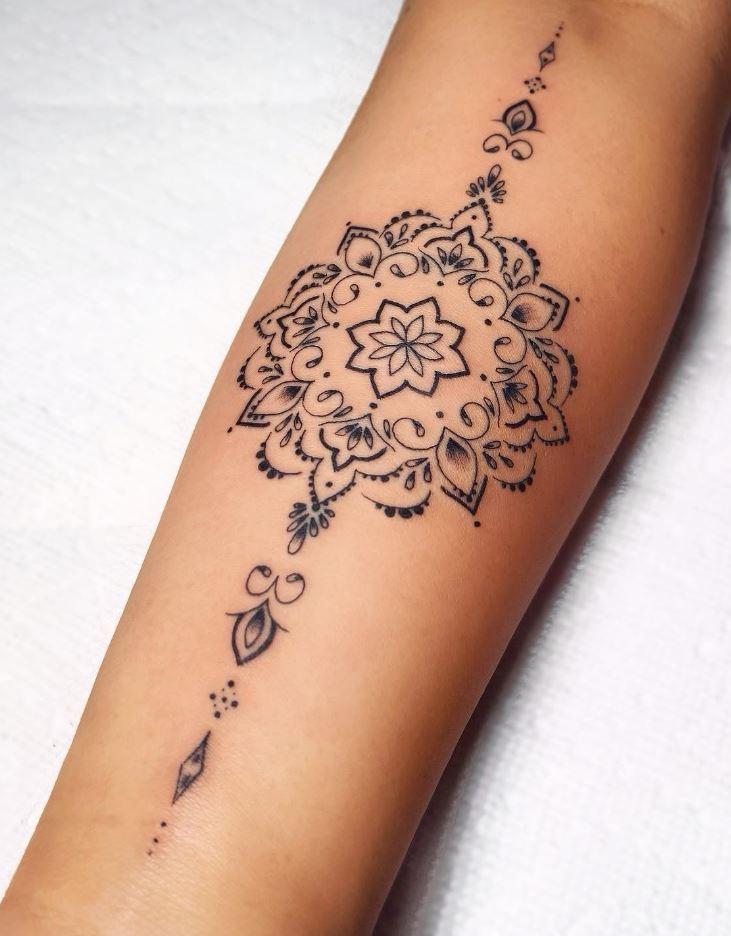 Discover more than 71 ornamental tattoo designs best - in.cdgdbentre